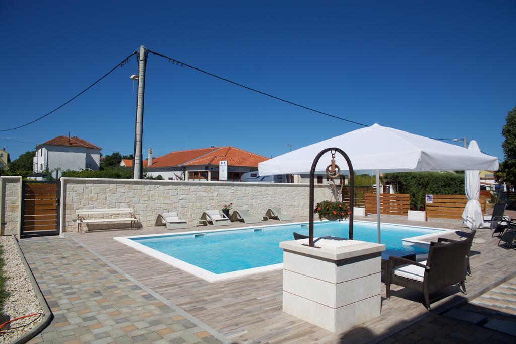 Banic Apartments With Pool Biograd Na Moru Bagian luar foto