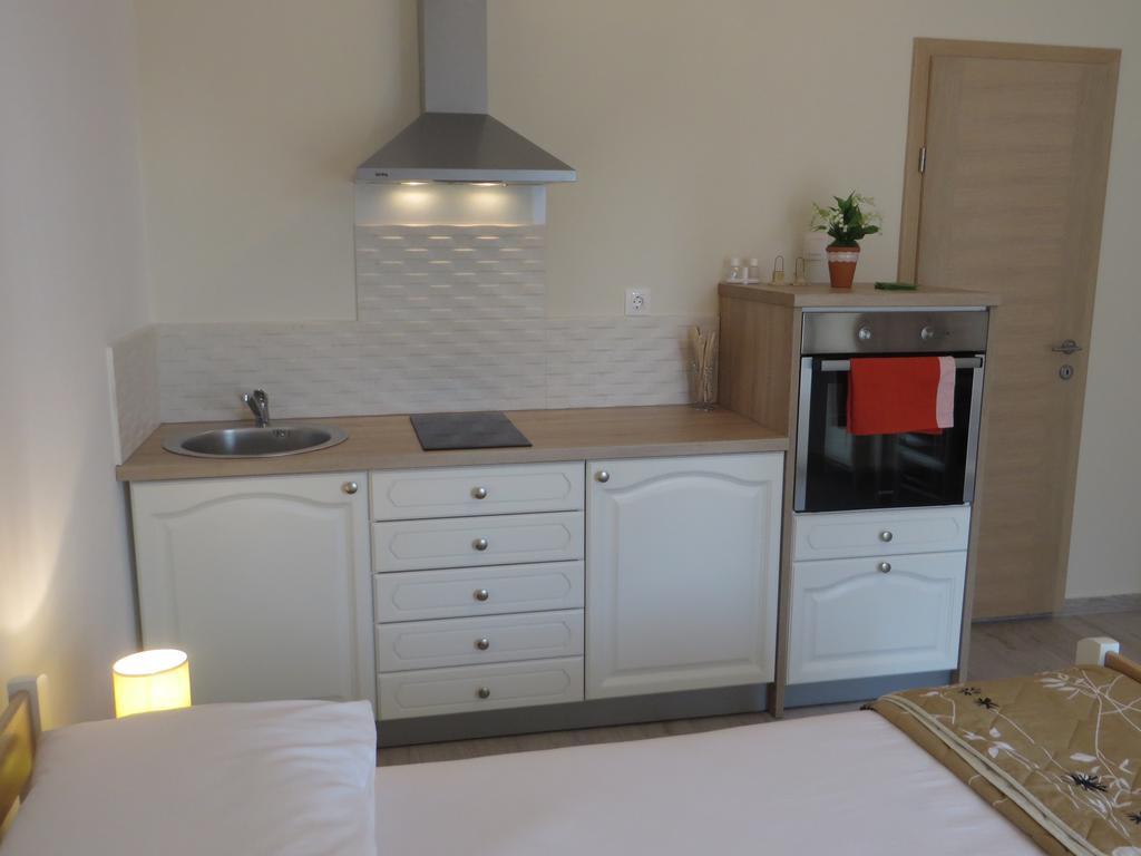 Banic Apartments With Pool Biograd Na Moru Ruang foto