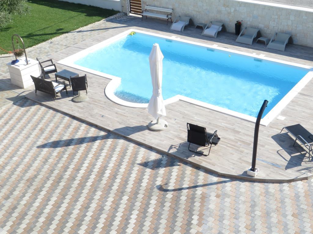 Banic Apartments With Pool Biograd Na Moru Ruang foto