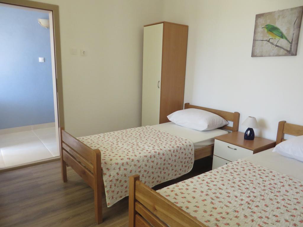 Banic Apartments With Pool Biograd Na Moru Ruang foto
