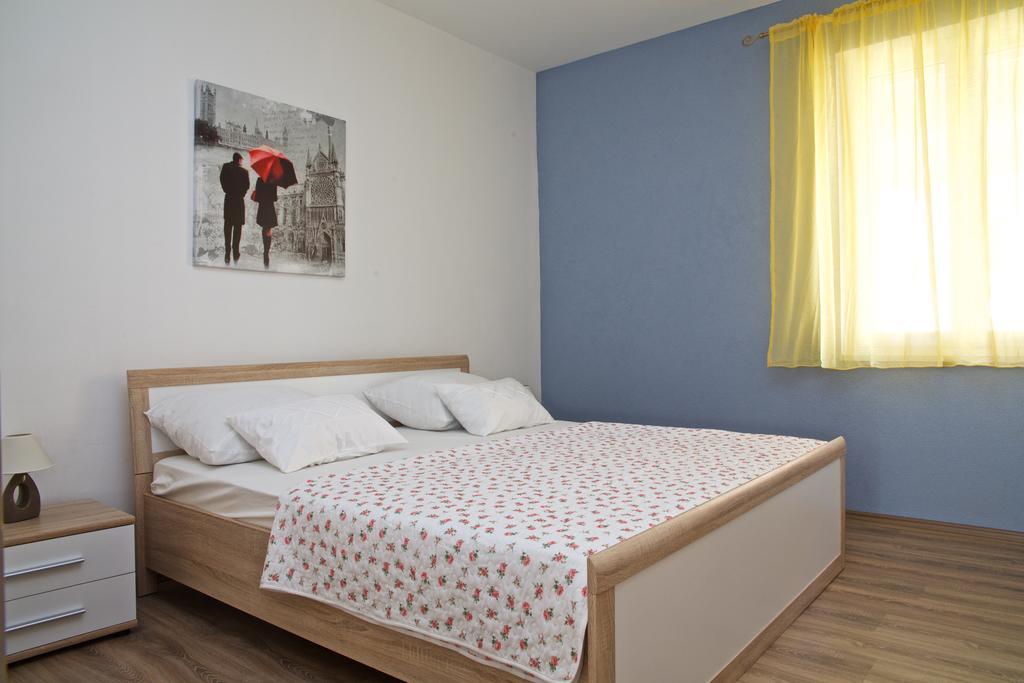 Banic Apartments With Pool Biograd Na Moru Ruang foto