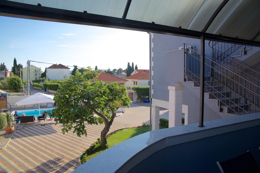 Banic Apartments With Pool Biograd Na Moru Ruang foto