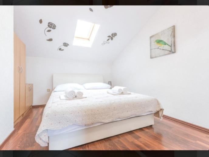 Banic Apartments With Pool Biograd Na Moru Bagian luar foto