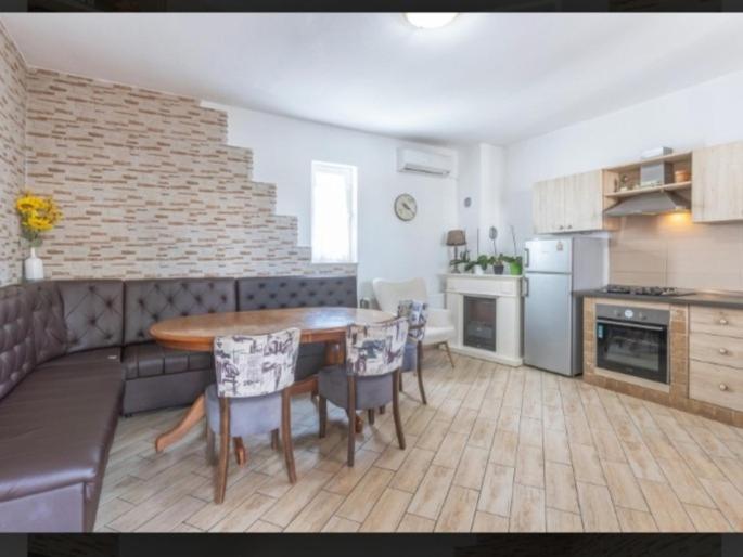 Banic Apartments With Pool Biograd Na Moru Bagian luar foto